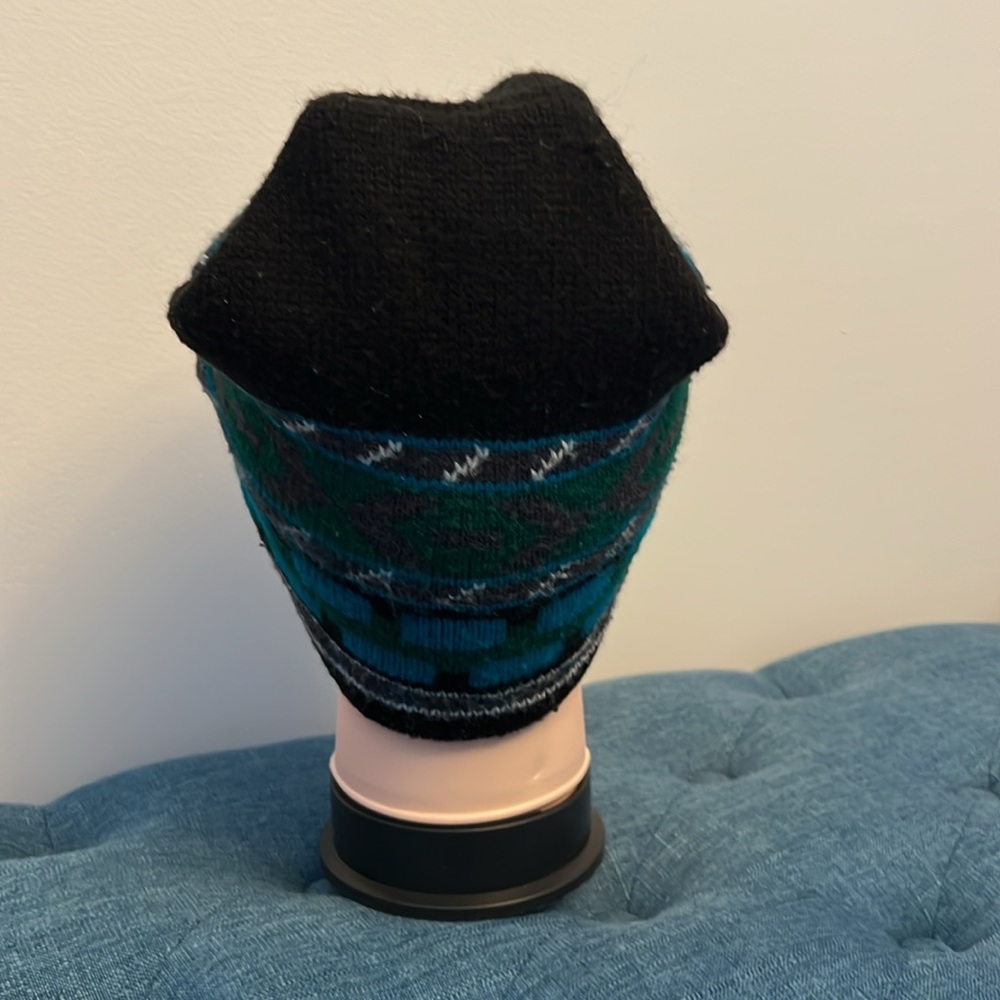 ❤️HOST PICK❤️Turquoise Pattern Ski Hat-See photos Questions - Picture 2 of 5